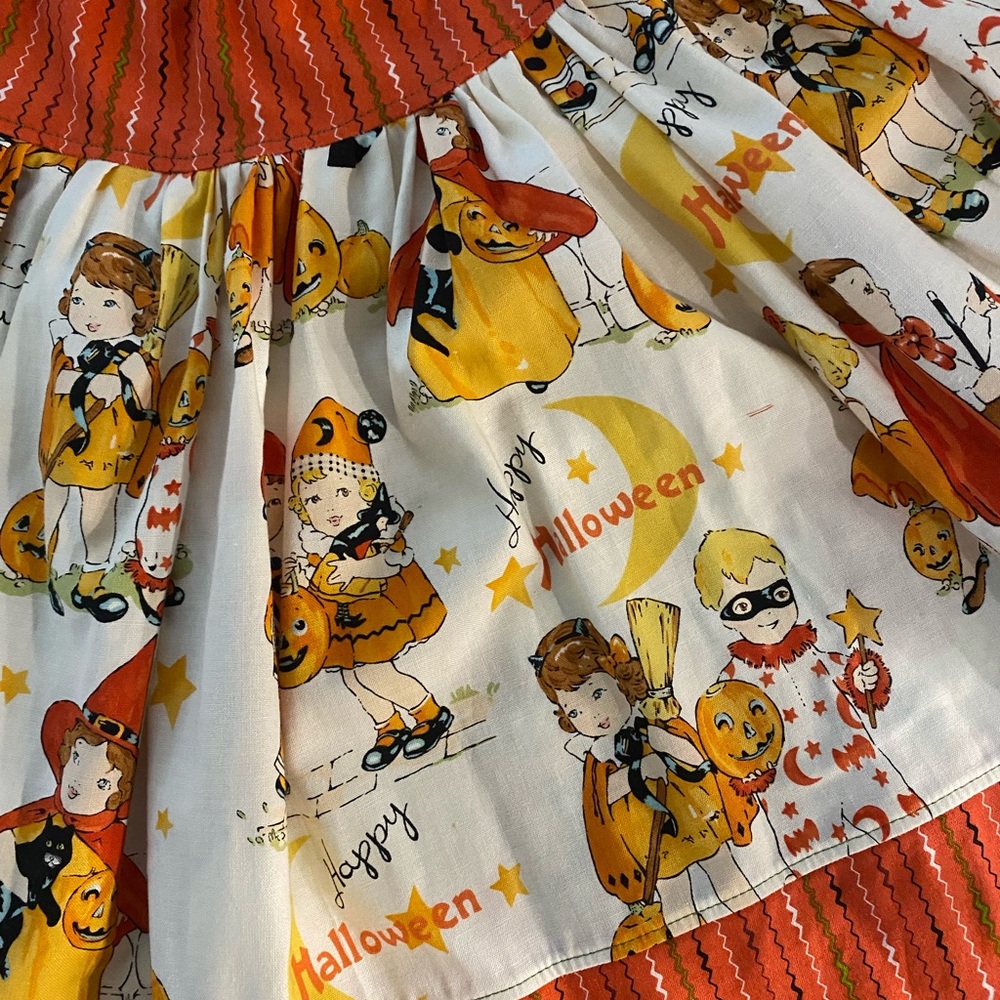 Skirt Vintage Print Twirl Midi Girls XS NEW Halloween Fits 5 6 or Slim 7 Salem